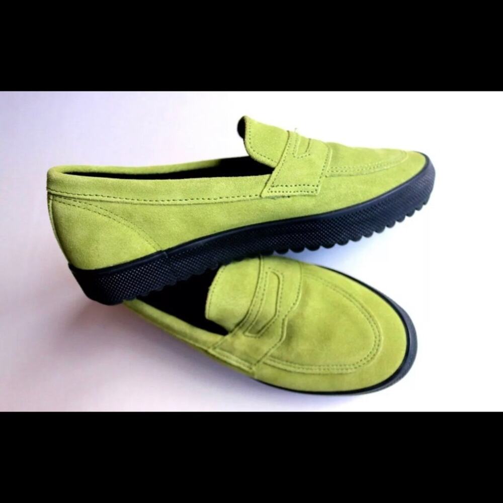 Aerosoles 6M SUPER CLEAN “Drive Thru” Green Suede Driving Loafers